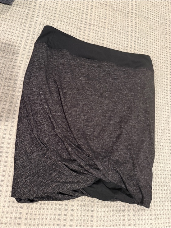 Athleta Dresses & Skirts - Athleta Dark Charcoal Twist Hem Mini Skirt